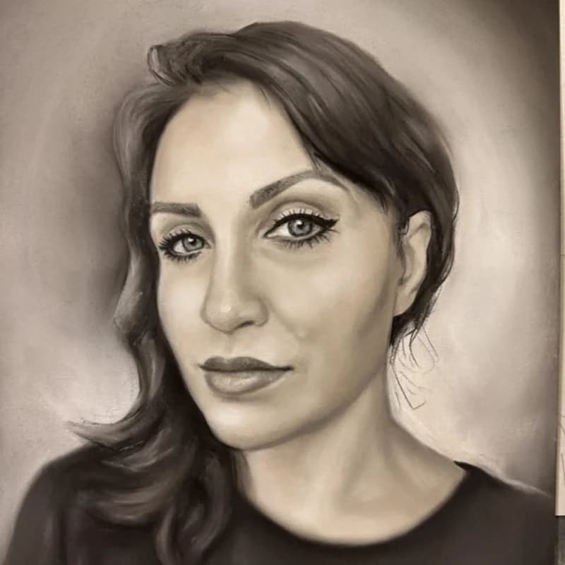 Milena, the artist behind Mila Treasures Atelier